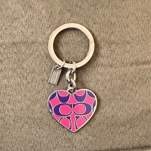 VINTAGE Coach signature C pink/purple heart keychain, NWOT